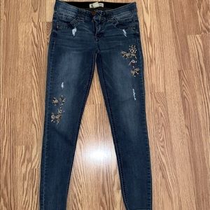Democracy jeans 4